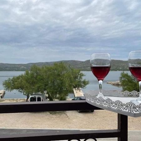 Apartman Luka Jadrtovac Luaran gambar