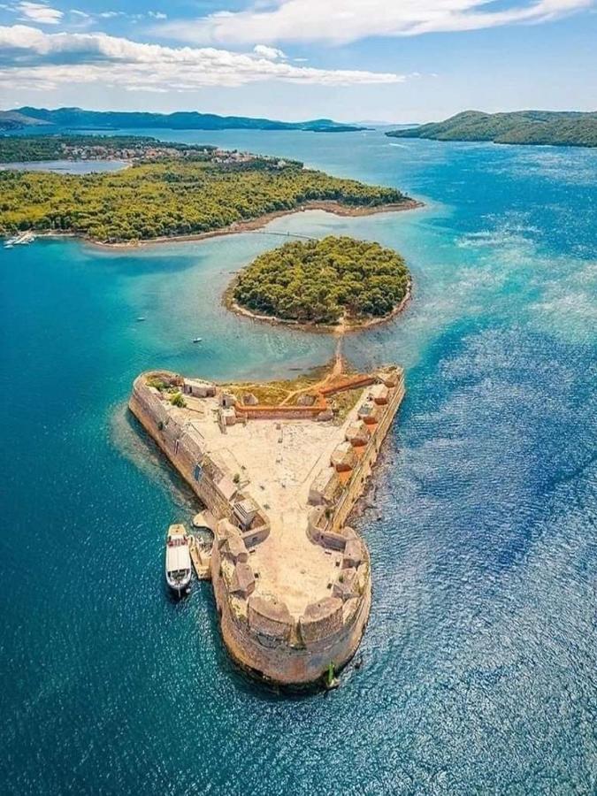 Apartman Luka Jadrtovac Luaran gambar