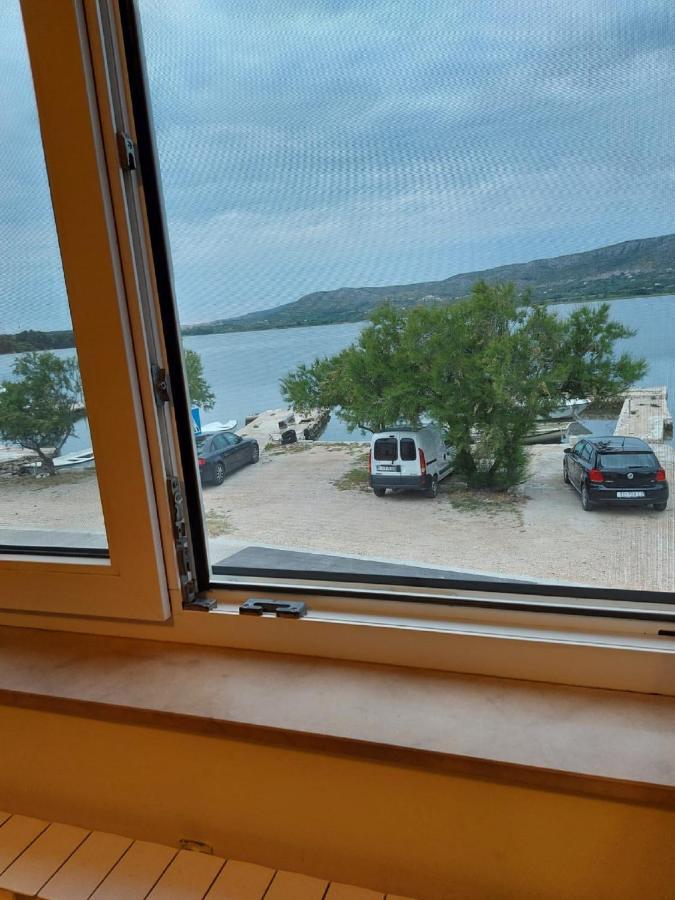Apartman Luka Jadrtovac Luaran gambar