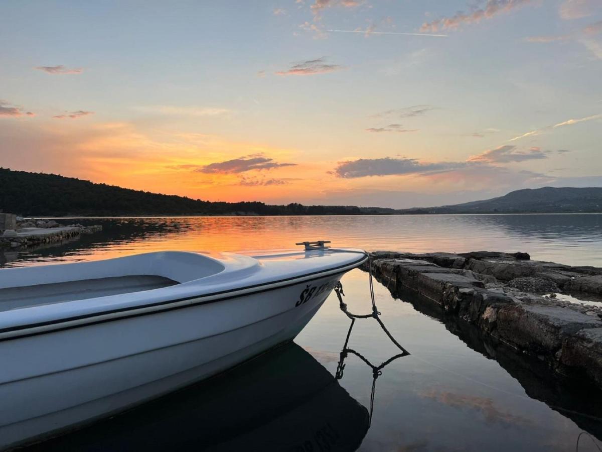 Apartman Luka Jadrtovac Luaran gambar