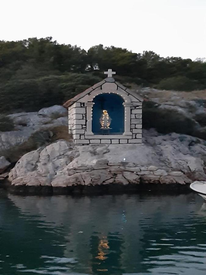 Apartman Luka Jadrtovac Luaran gambar